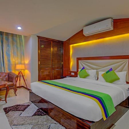 Treebo Corporate Park Hotell New Delhi Exteriör bild