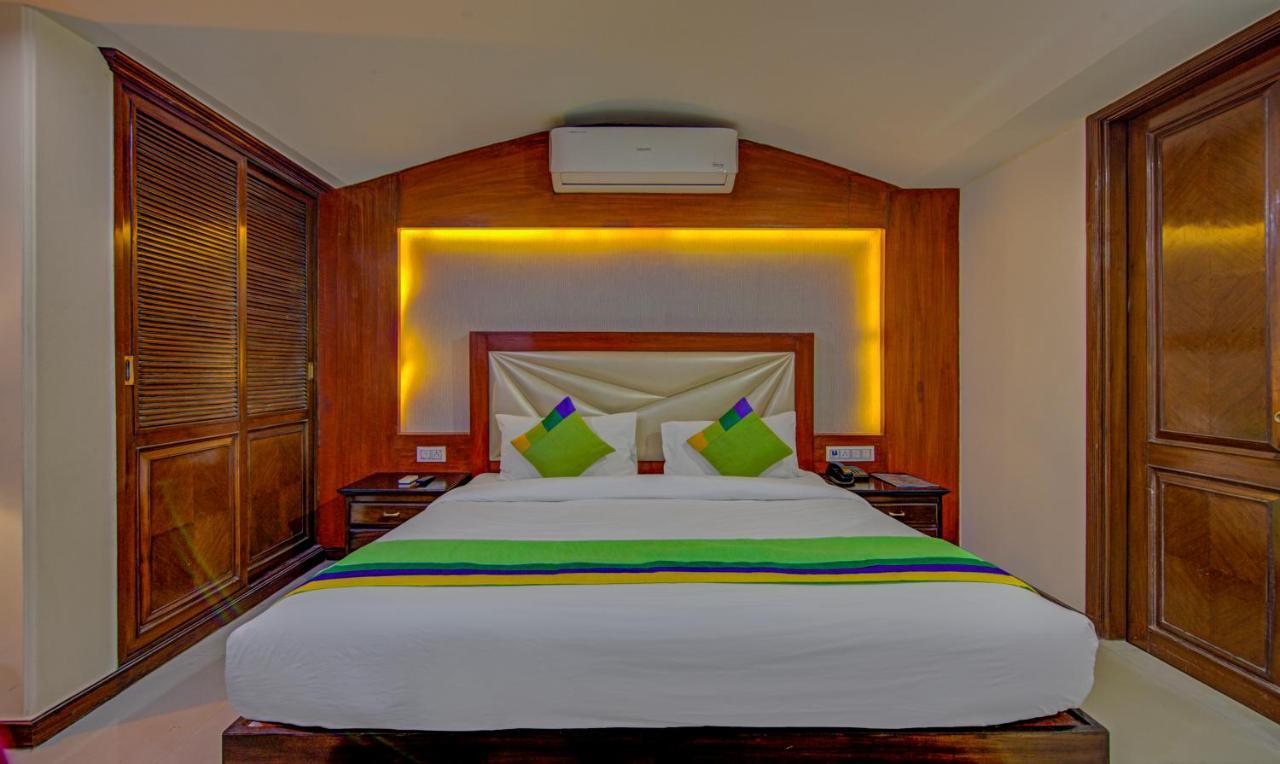 Treebo Corporate Park Hotell New Delhi Exteriör bild