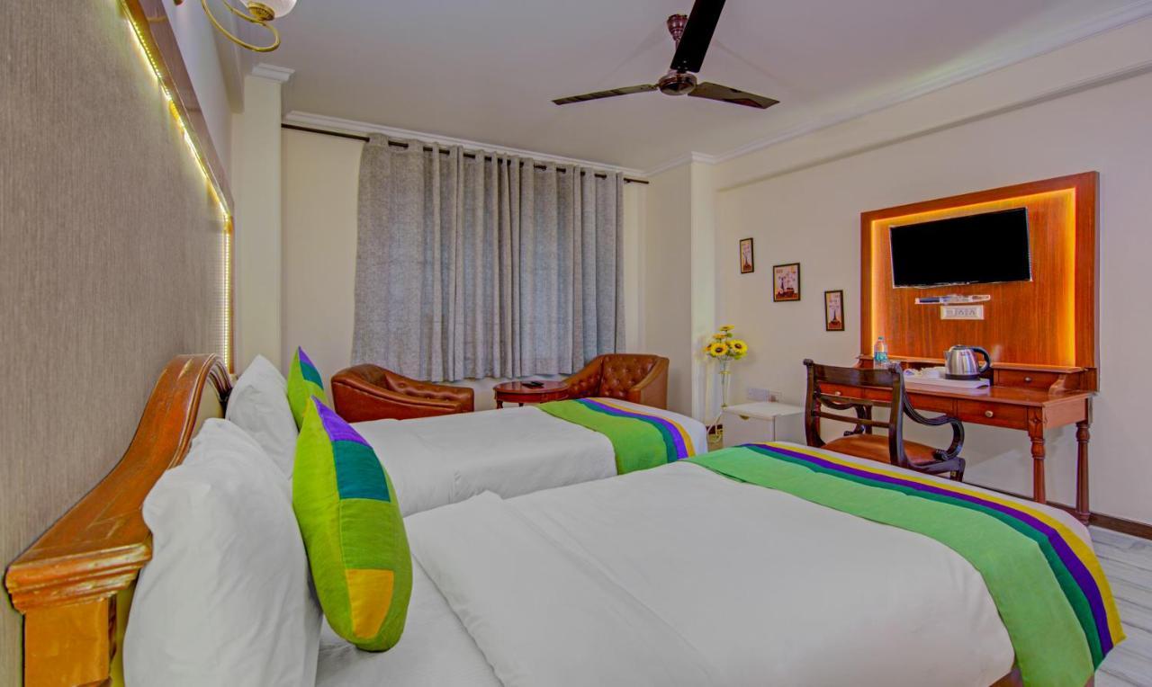 Treebo Corporate Park Hotell New Delhi Exteriör bild