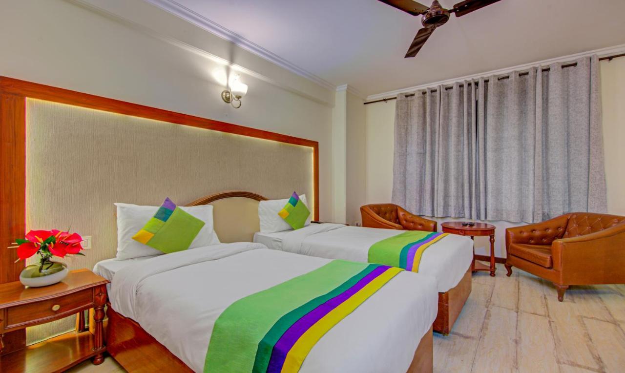Treebo Corporate Park Hotell New Delhi Exteriör bild