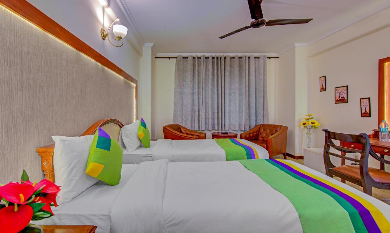 Treebo Corporate Park Hotell New Delhi Exteriör bild