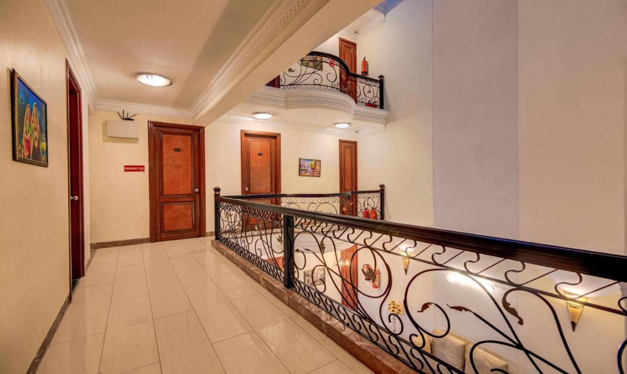 Treebo Corporate Park Hotell New Delhi Exteriör bild