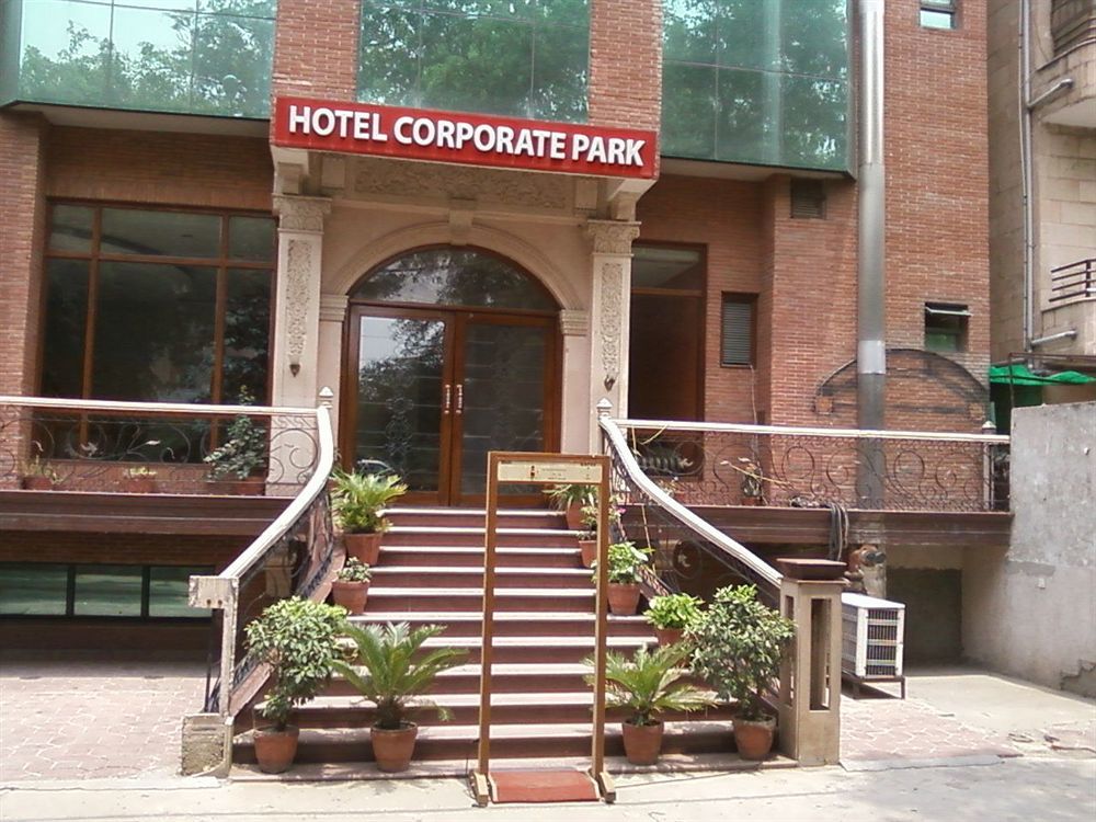 Treebo Corporate Park Hotell New Delhi Exteriör bild