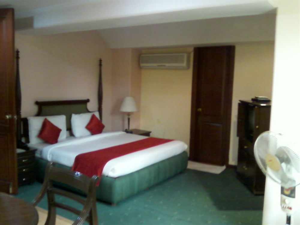 Treebo Corporate Park Hotell New Delhi Exteriör bild