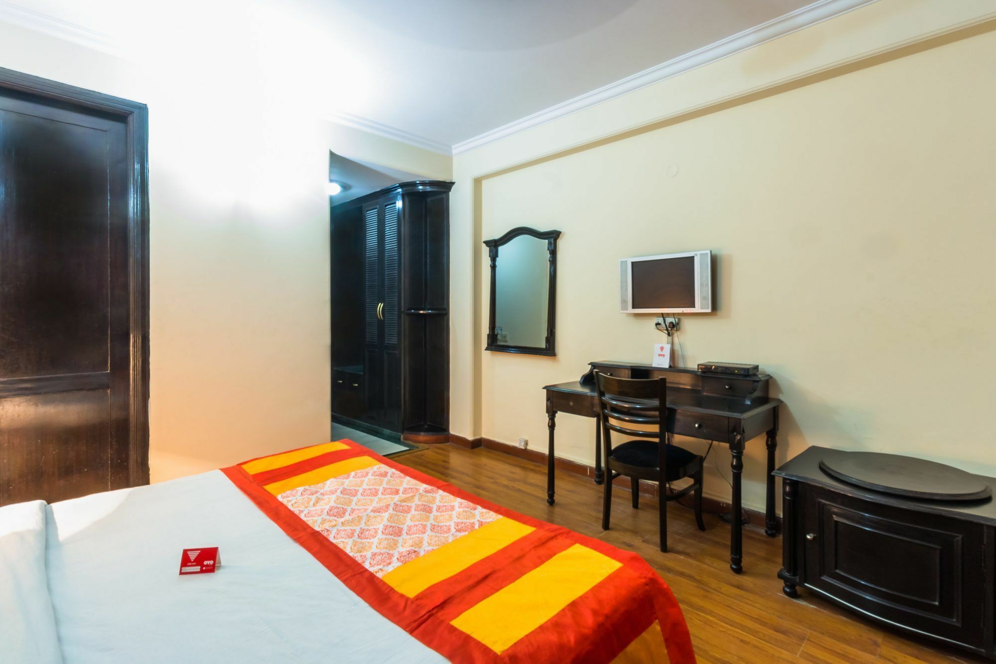 Treebo Corporate Park Hotell New Delhi Exteriör bild