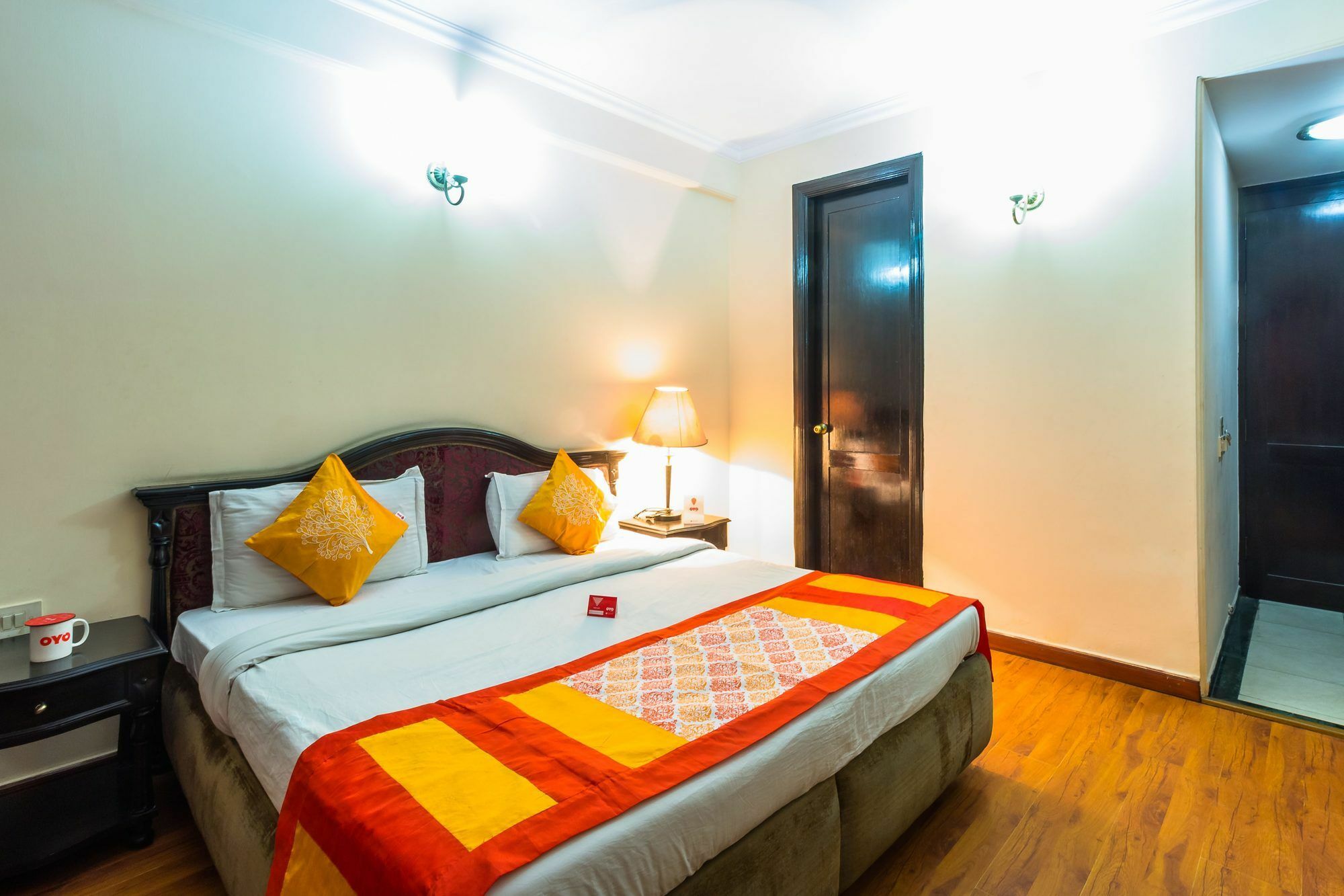Treebo Corporate Park Hotell New Delhi Exteriör bild