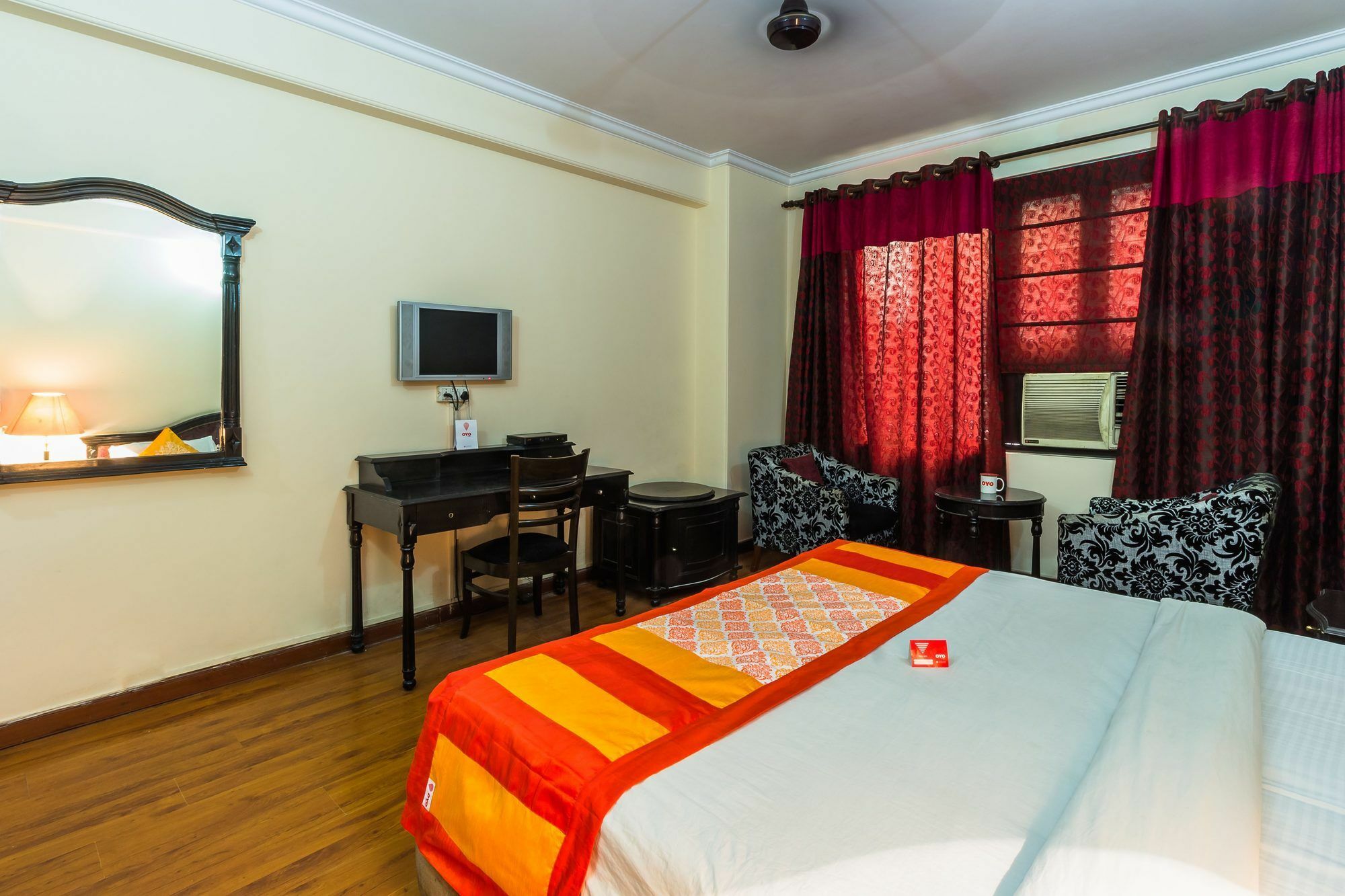 Treebo Corporate Park Hotell New Delhi Exteriör bild